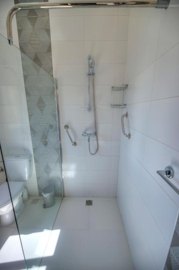 Beautifully Furnished Seafront 4 Bedrooms Goslm-4 Слима Екстериор снимка