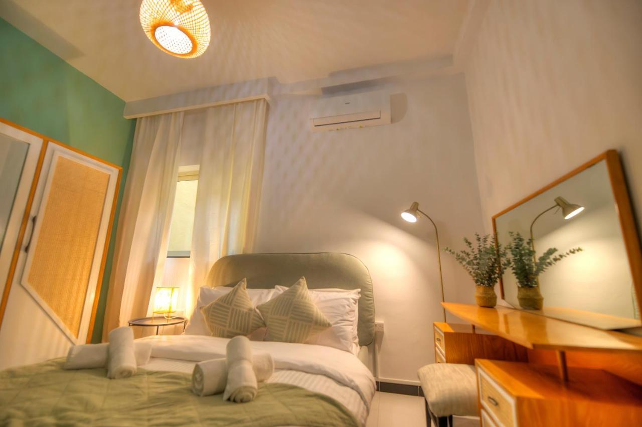Beautifully Furnished Seafront 4 Bedrooms Goslm-4 Слима Екстериор снимка