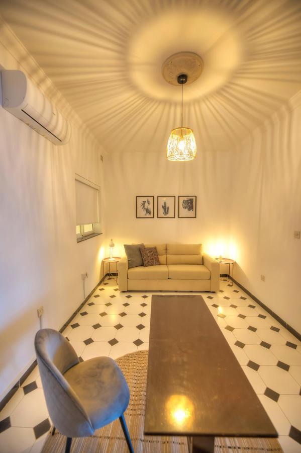 Beautifully Furnished Seafront 4 Bedrooms Goslm-4 Слима Екстериор снимка
