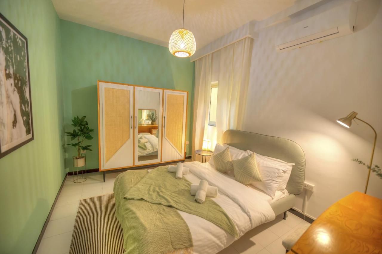 Beautifully Furnished Seafront 4 Bedrooms Goslm-4 Слима Екстериор снимка